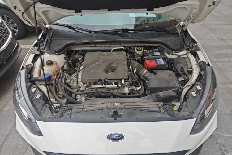 Used Ford Focus Active 2020 EcoBoost 180 Automatic Trendy Model Engine Bay