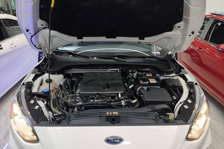 Used Ford Focus Active 2020 EcoBoost 180 Automatic Trendy Model Engine Bay