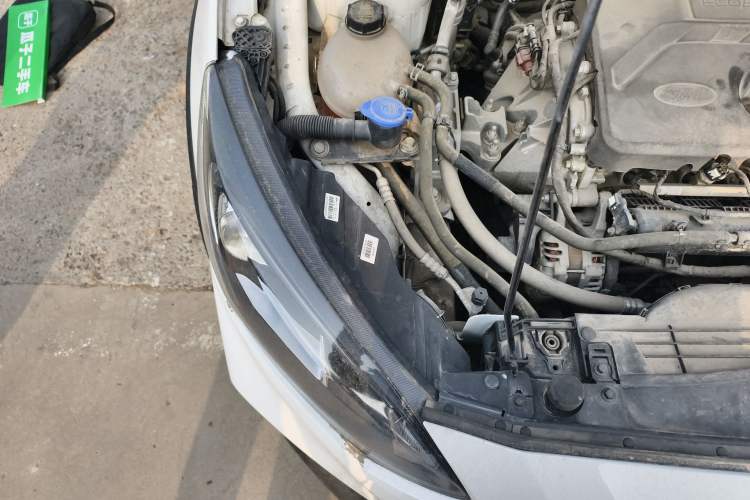 Used Ford Focus Active 2020 EcoBoost 180 Automatic Trendy Model Engine Bay Right
