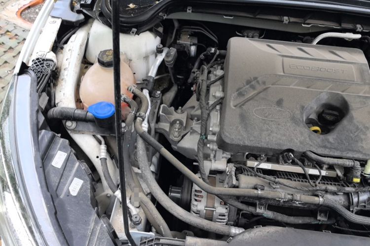 Used Ford Focus Active 2020 EcoBoost 180 Automatic Trendy Model Engine Bay Right