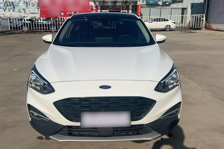 Used Ford Focus Active 2020 EcoBoost 180 Automatic Trendy Model Exterior 1