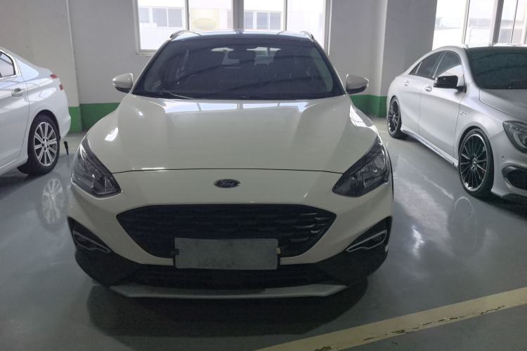 Used Ford Focus Active 2020 EcoBoost 180 Automatic Trendy Model Exterior 1