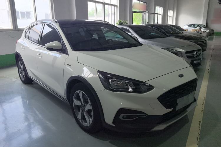 Used Ford Focus Active 2020 EcoBoost 180 Automatic Trendy Model Exterior 2