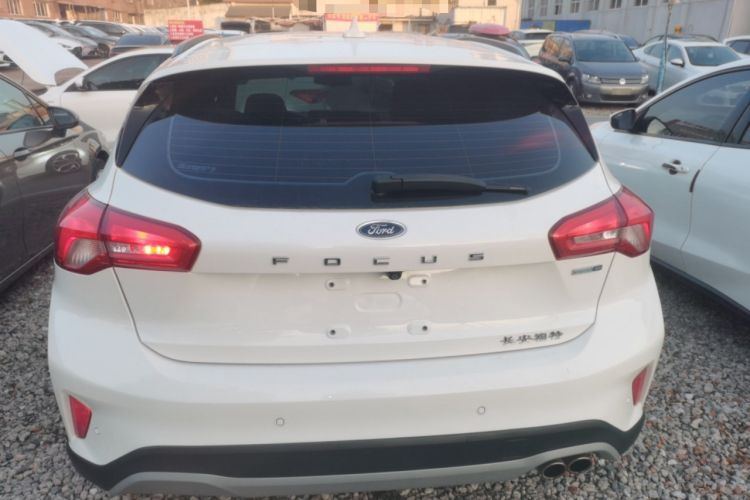Used Ford Focus Active 2020 EcoBoost 180 Automatic Trendy Model Exterior 4