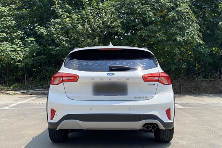 Used Ford Focus Active 2020 EcoBoost 180 Automatic Trendy Model Exterior 6