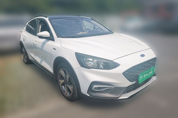 Used Ford Focus Active 2020 EcoBoost 180 Automatic Trendy Model Front Right 45 Deg