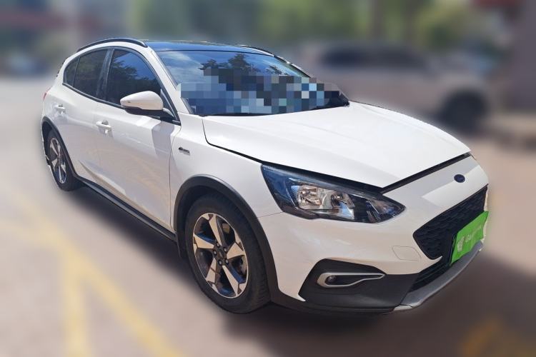 Used Ford Focus Active 2020 EcoBoost 180 Automatic Trendy Model Front Right 45 Deg