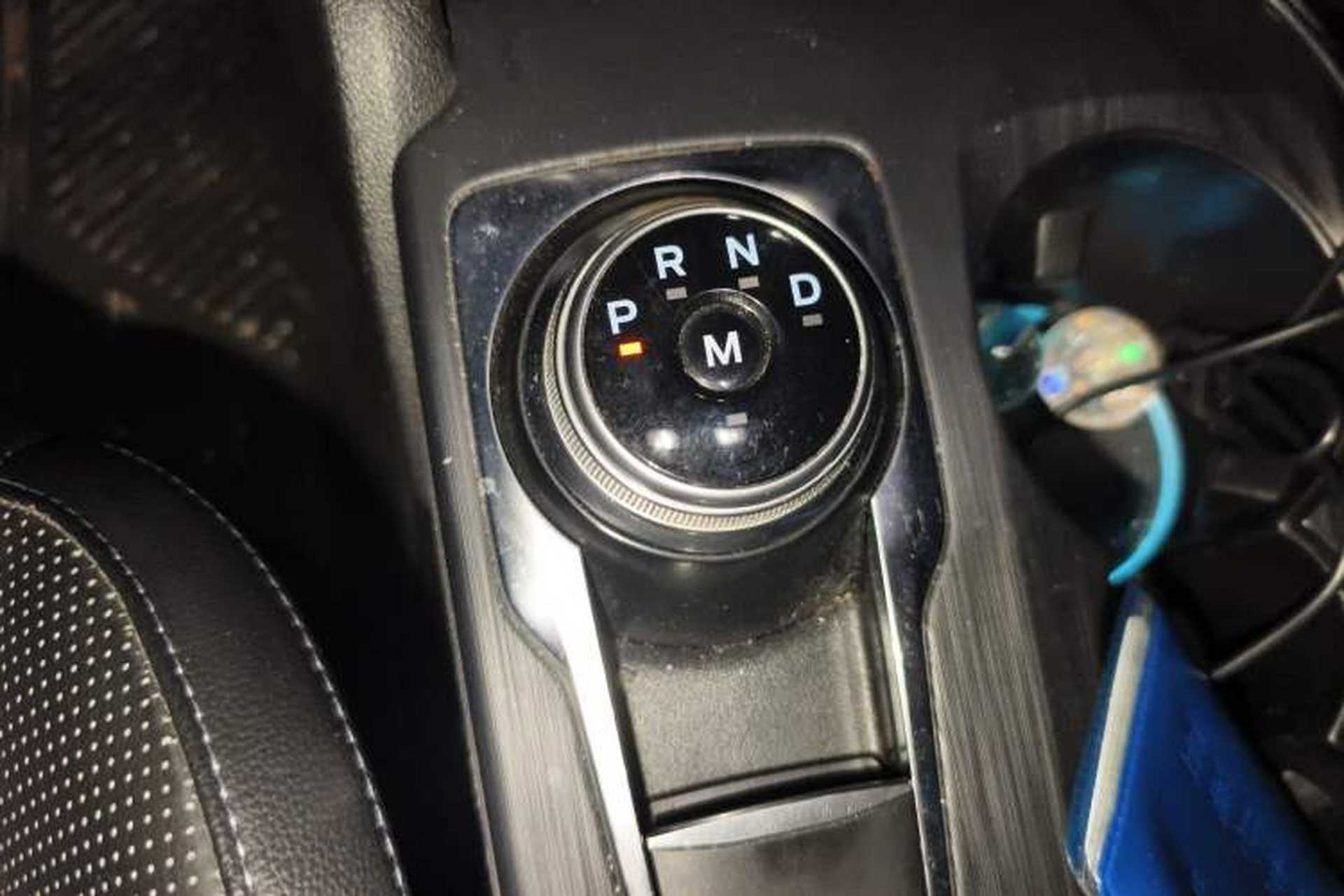 Used Ford Focus Active 2020 EcoBoost 180 Automatic Titanium Edition Gear Lever