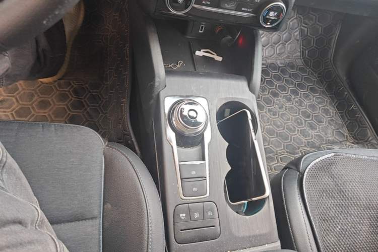 Used Ford Focus Active 2020 EcoBoost 180 Automatic Trendy Model Gear Lever