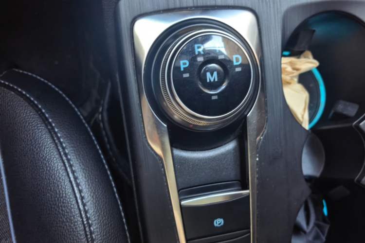 Used Ford Focus Active 2020 EcoBoost 180 Automatic Trendy Model Gear Lever