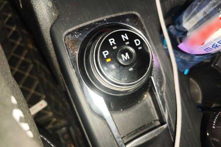 Used Ford Focus Active 2020 EcoBoost 180 Automatic Titanium Edition Gear Lever