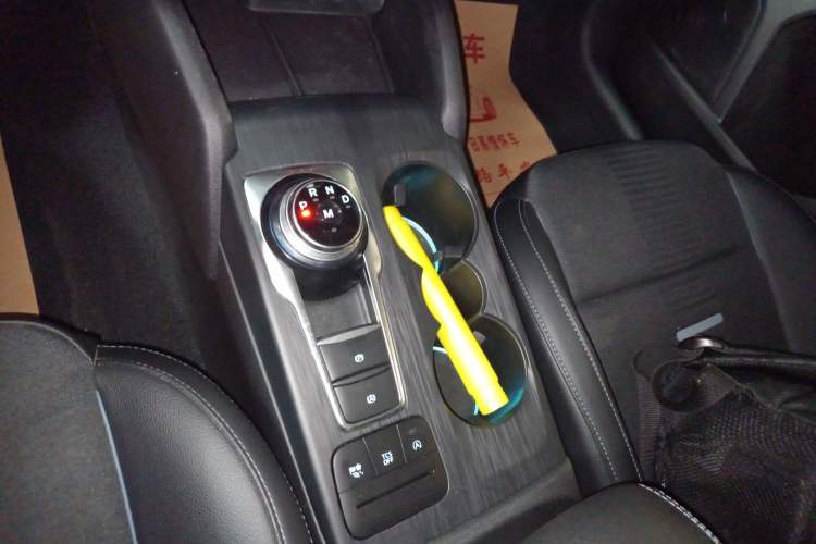 Used Ford Focus Active 2020 EcoBoost 180 Automatic Trendy Model Gear Lever