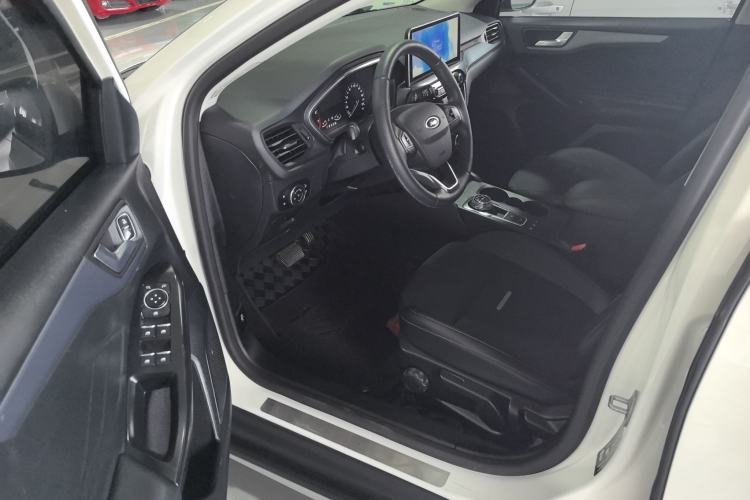 Used Ford Focus Active 2020 EcoBoost 180 Automatic Trendy Model Interior 2