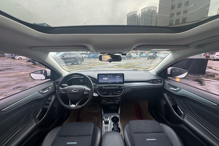 Used Ford Focus Active 2020 EcoBoost 180 Automatic Trendy Model Interior 7