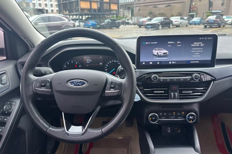 Used Ford Focus Active 2020 EcoBoost 180 Automatic Trendy Model Interior 9