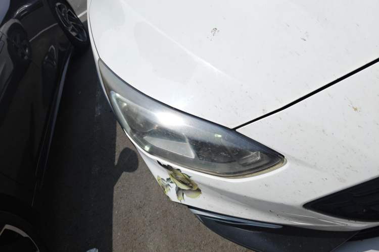 Used Ford Focus Active 2020 EcoBoost 180 Automatic Trendy Model Right Front Headlight