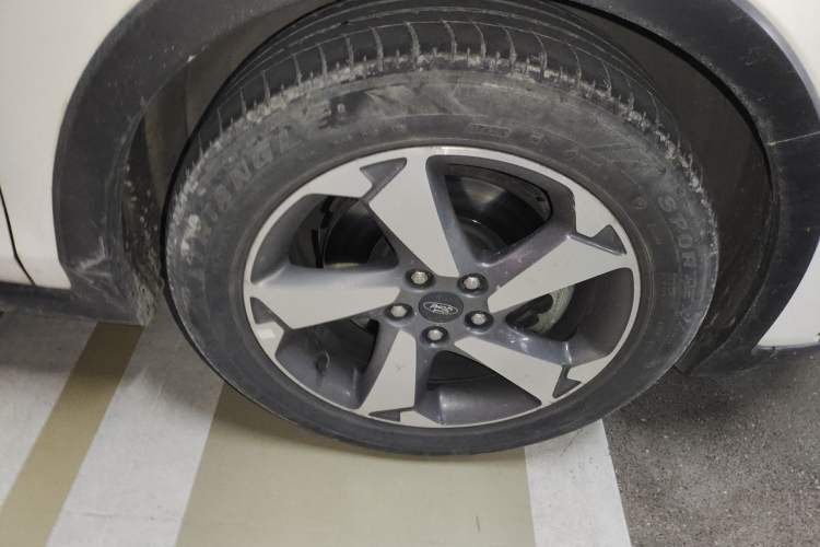 Used Ford Focus Active 2020 EcoBoost 180 Automatic Trendy Model Right Front Wheel Hub