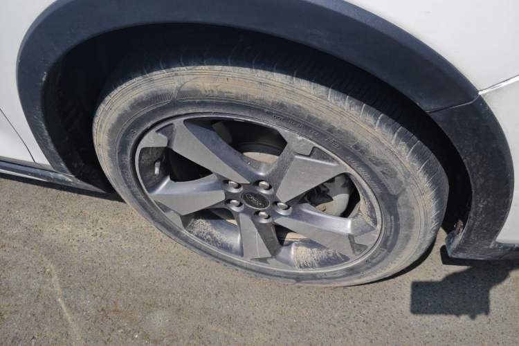 Used Ford Focus Active 2020 EcoBoost 180 Automatic Trendy Model Right Front Wheel Hub