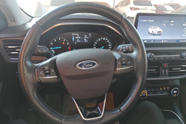 Used Ford Focus Active 2020 EcoBoost 180 Automatic Trendy Model Steering Wheel
