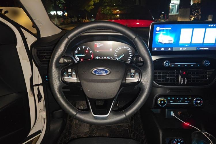 Used Ford Focus Active 2020 EcoBoost 180 Automatic Trendy Model Steering Wheel