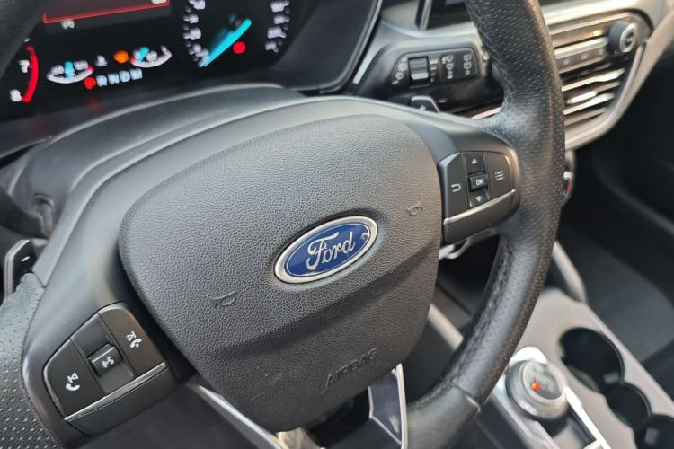 Used Ford Focus Active 2020 EcoBoost 180 Automatic Trendy Model Steering Wheel