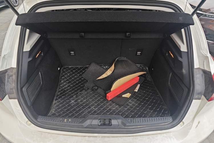 Used Ford Focus Active 2020 EcoBoost 180 Automatic Trendy Model Trunk