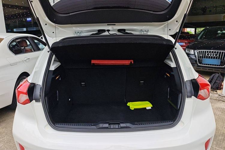 Used Ford Focus Active 2020 EcoBoost 180 Automatic Trendy Model Trunk
