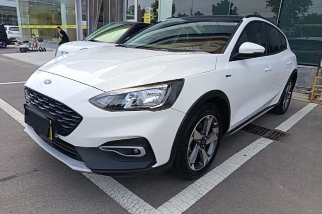 Ford Focus Active 2020 EcoBoost 180 Automatic Trendy Model de segunda mano