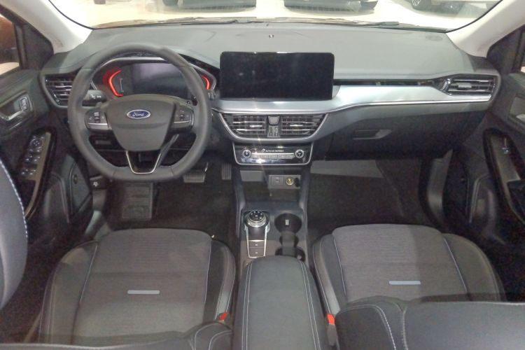 Used Ford Focus Active 2021 EcoBoost 180 Automatic Trendy Model Interior 2