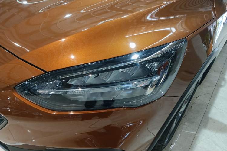 Used Ford Focus Active 2021 EcoBoost 180 Automatic Trendy Model Left Front Headlight