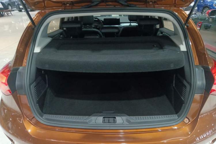 Used Ford Focus Active 2021 EcoBoost 180 Automatic Trendy Model Trunk