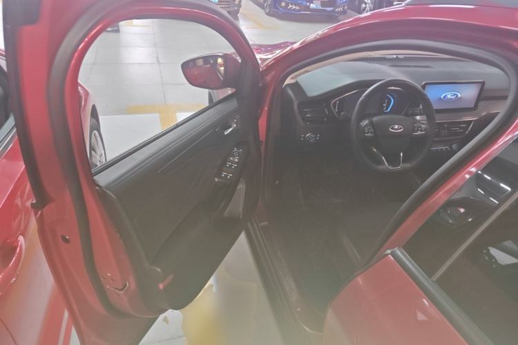 Used Ford Focus Active 2021 EcoBoost 180 Automatic Trendy Model Driver Seat