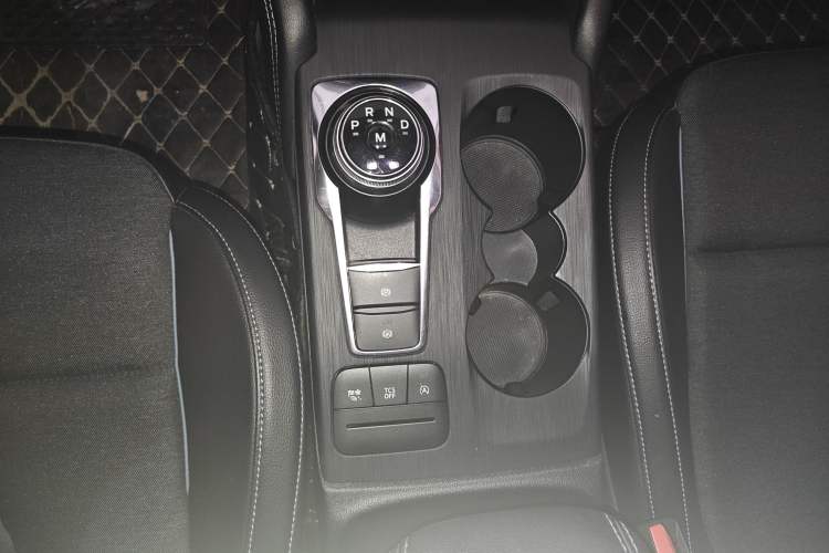 Used Ford Focus Active 2021 EcoBoost 180 Automatic Trendy Model Gear Lever