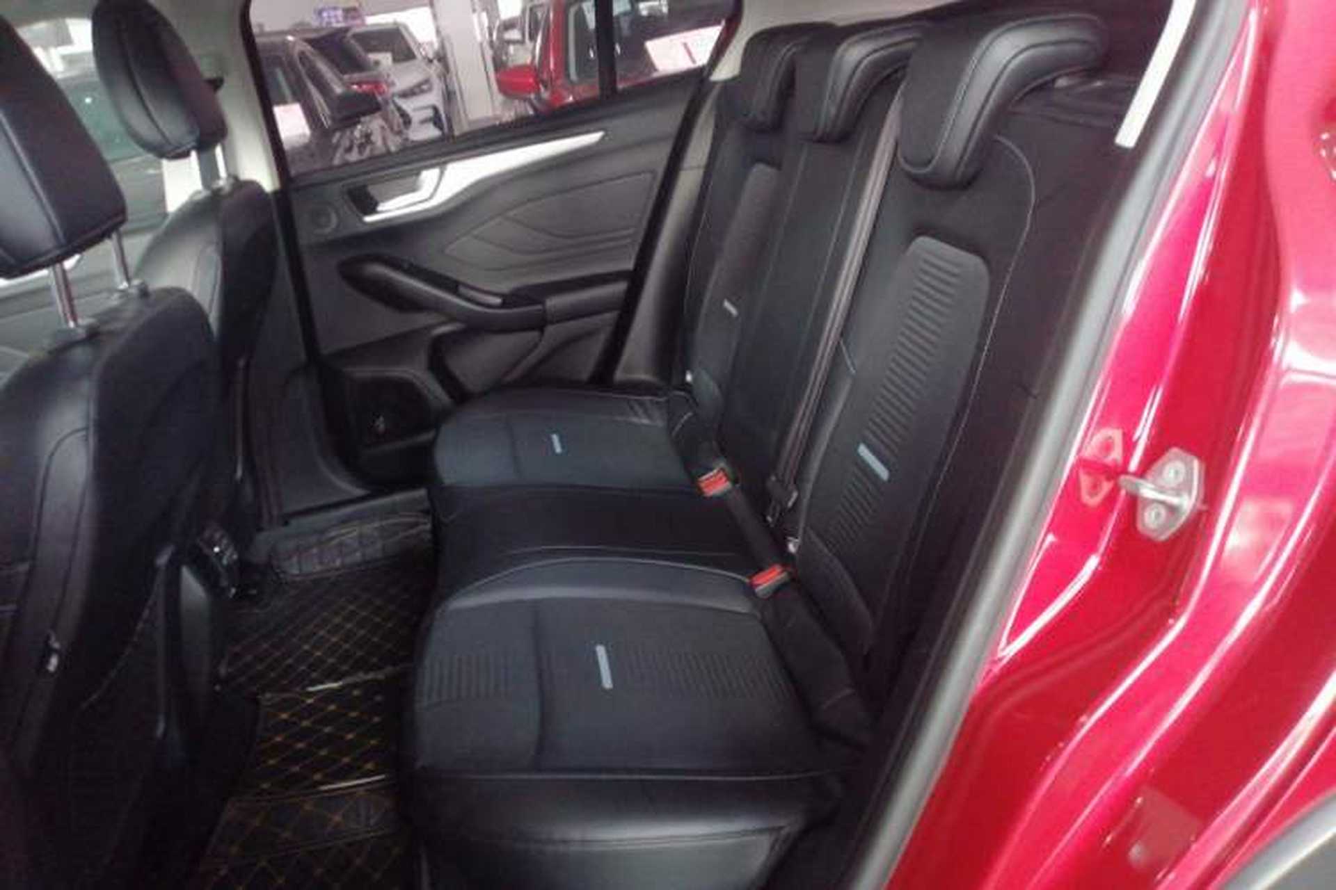 Used Ford Focus Active 2021 EcoBoost 180 Automatic Trendy Model Interior 4
