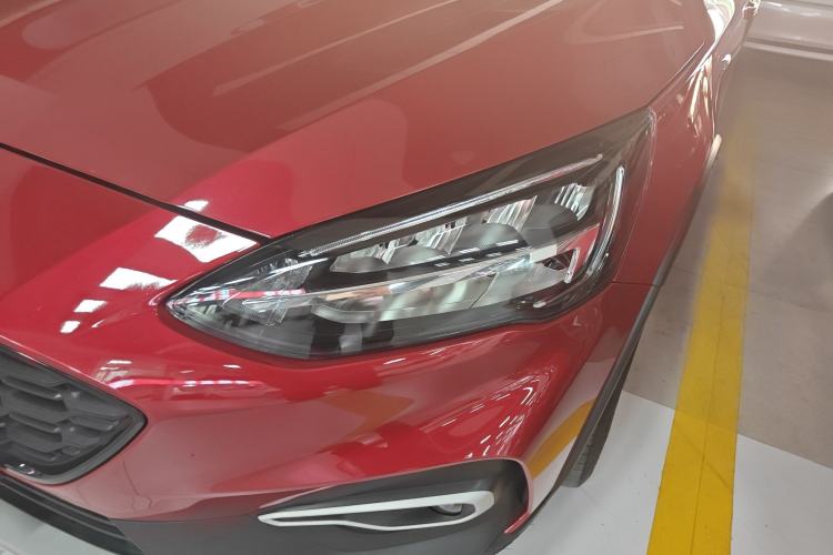 Used Ford Focus Active 2021 EcoBoost 180 Automatic Trendy Model Left Front Headlight
