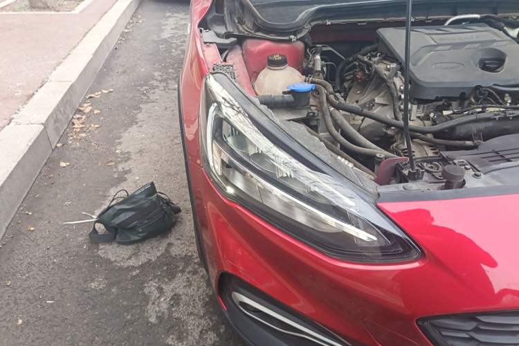 Used Ford Focus Active 2021 EcoBoost 180 Automatic Trendy Model Right Front Headlight