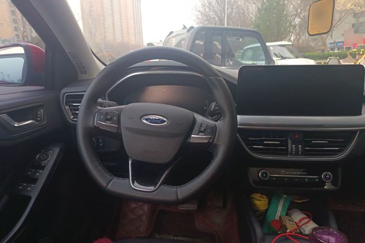 Used Ford Focus Active 2021 EcoBoost 180 Automatic Trendy Model Steering Wheel