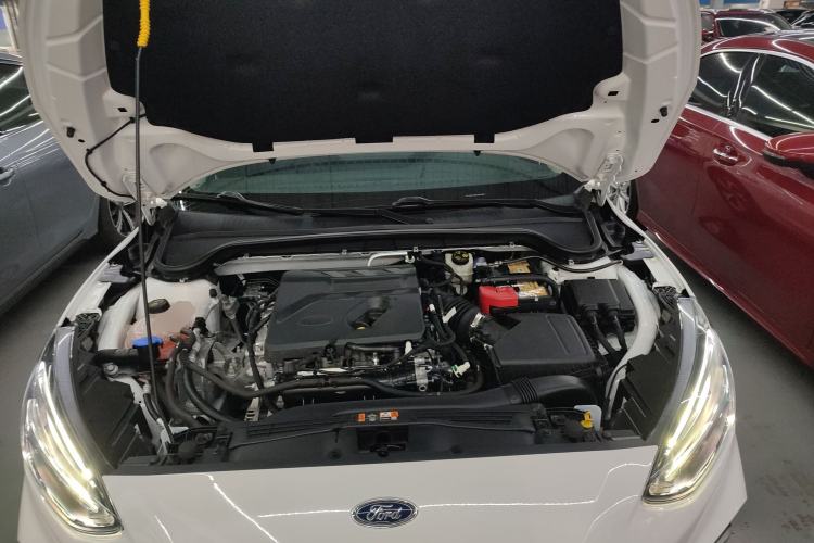 Used Ford Focus Active 2021 EcoBoost 180 Automatic Trendy Model Engine Bay
