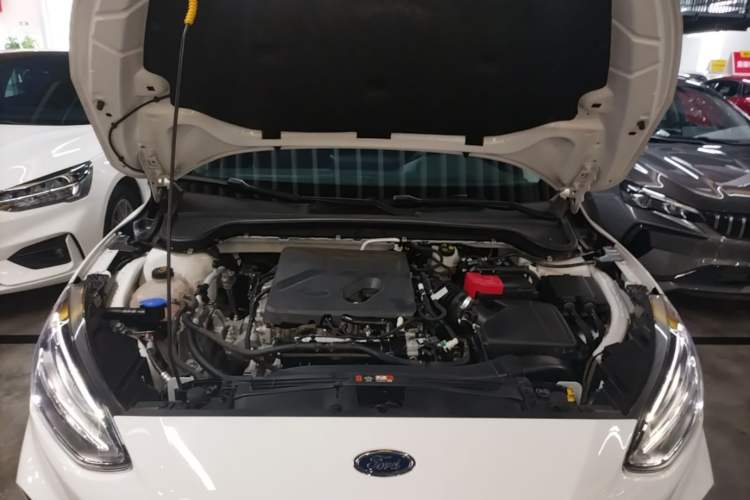 Used Ford Focus Active 2021 EcoBoost 180 Automatic Trendy Model Engine Bay