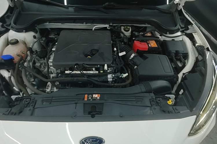 Used Ford Focus Active 2021 EcoBoost 180 Automatic Trendy Model Engine Bay