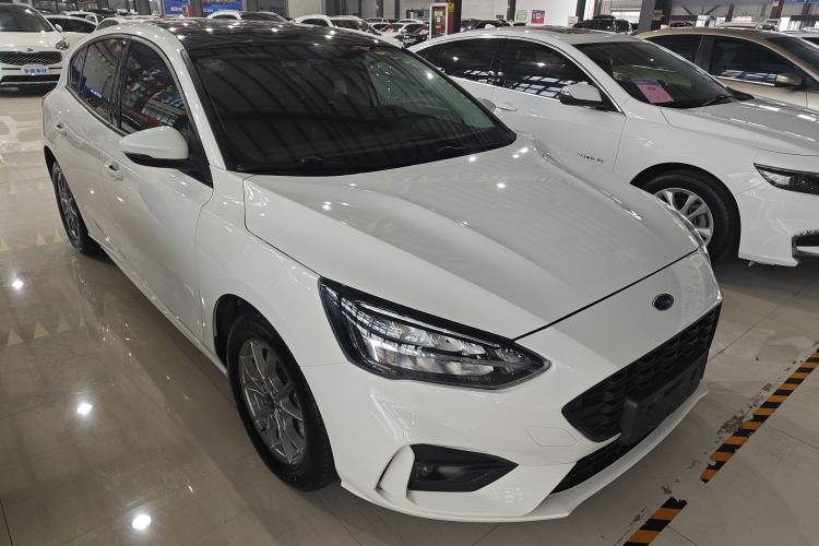 Used Ford Focus Active 2021 EcoBoost 180 Automatic Trendy Model Exterior 1