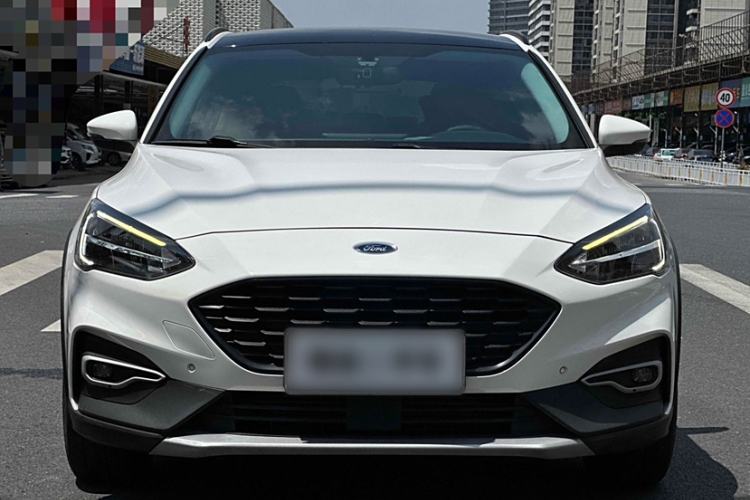 Used Ford Focus Active 2021 EcoBoost 180 Automatic Trendy Model Exterior 2
