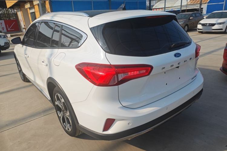 Used Ford Focus Active 2021 EcoBoost 180 Automatic Trendy Model Exterior 2