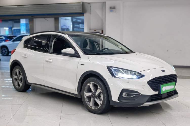 Used Ford Focus Active 2021 EcoBoost 180 Automatic Trendy Model Exterior 2