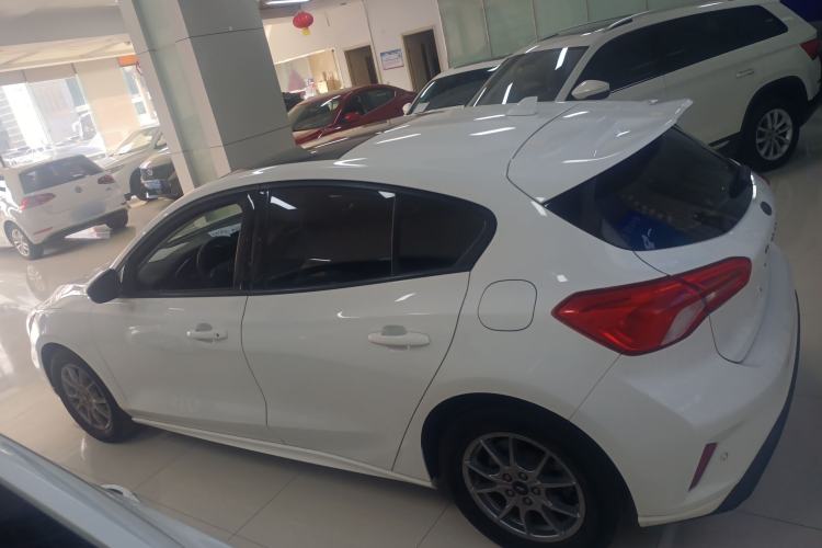 Used Ford Focus Active 2021 EcoBoost 180 Automatic Trendy Model Exterior 5