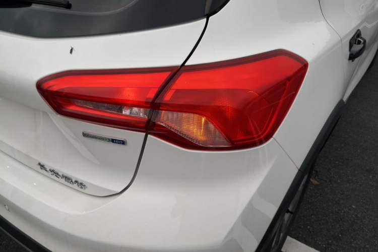 Used Ford Focus Active 2021 EcoBoost 180 Automatic Trendy Model Exterior 6