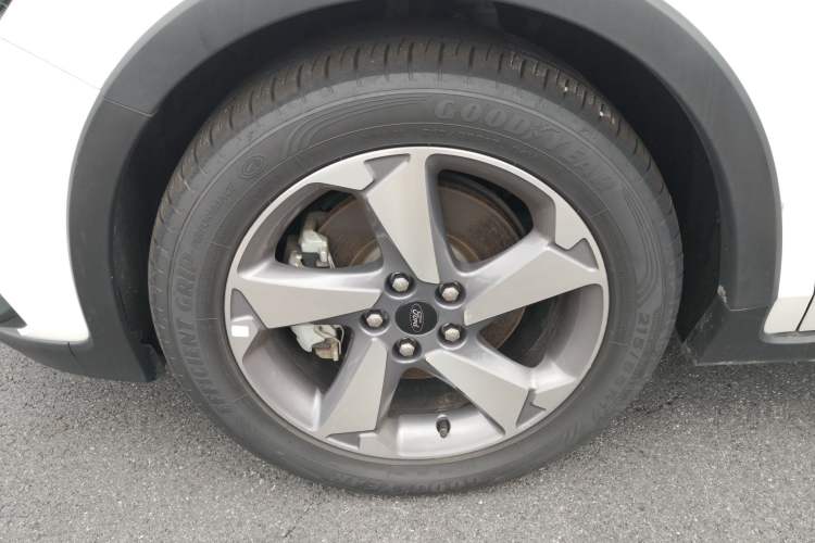 Used Ford Focus Active 2021 EcoBoost 180 Automatic Trendy Model Exterior 7
