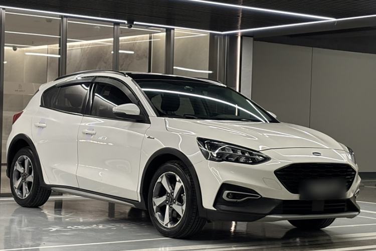 Used Ford Focus Active 2021 EcoBoost 180 Automatic Trendy Model Exterior 7