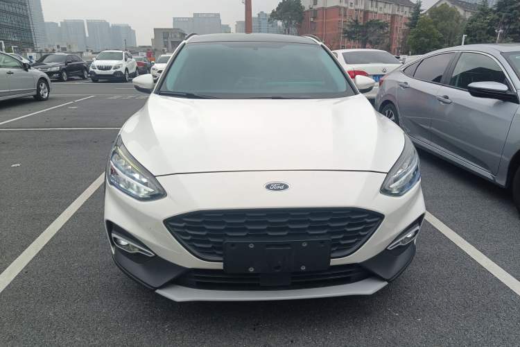 Used Ford Focus Active 2021 EcoBoost 180 Automatic Trendy Model Front