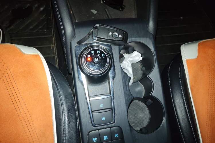 Used Ford Focus Active 2021 EcoBoost 180 Automatic Trendy Model Gear Lever